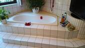 Bad - Teilansicht Badewanne - 