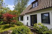 Bild 1 - Charmantes Familienhaus auf schönem Grundstück
