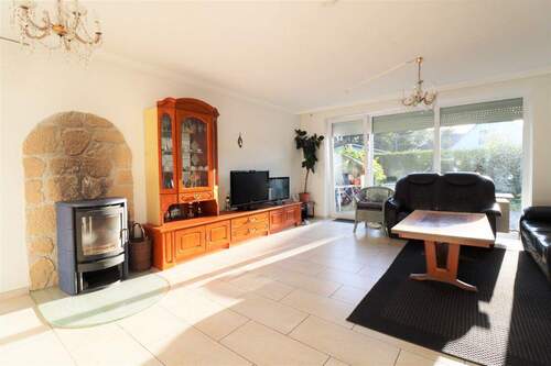 Wohnzimmer - 5 Zimmer Mehrfamilienhaus, Wohnhaus zum Kaufen in Hamburg