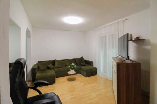Wohnzimmer 2 OG links Hinterhaus - 