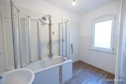 Tageslichtbad - 2 Zimmer Etagenwohnung in Nürnberg