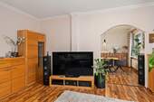 Wohnzimmer mit angrenzendem Esszimmer 41,00 m² - 