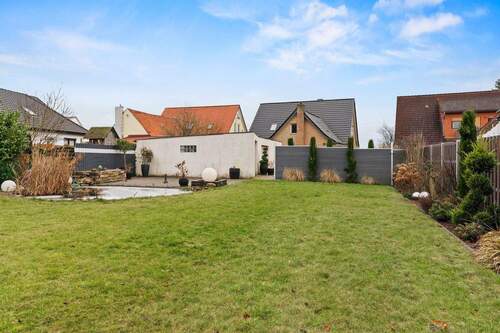 Blick aus dem Garten - 