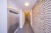 Flur - Etagenwohnung mit 108,60 m&sup2; in Berlin zum Kaufen