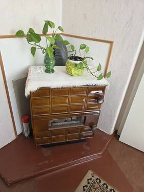 kleiner Ofen im Schlafzimmer - 