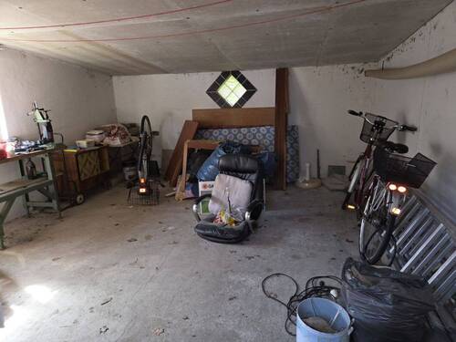 Garage - 