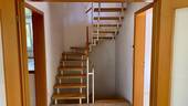 Die Treppe führt Sie... - 
