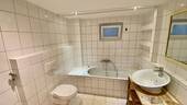 Badezimmer im Untergeschoss - 