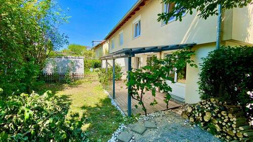 Mit Weinstock... - 7 Zimmer Doppelhaushälfte in Überlingen
