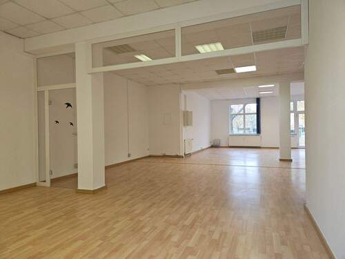 20251028_115118.jpg - Gewerbefläche am Neumarkt 6, 01968 Senftenberg