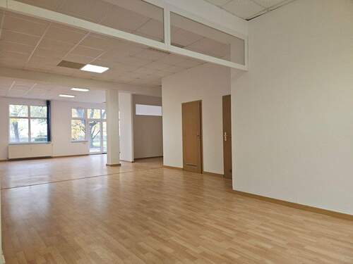 20251028_115148.jpg - Büro zur Miete in Senftenberg
