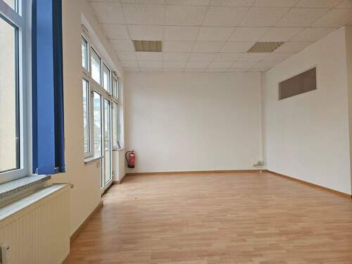 20251028_115216.jpg - Büro in Senftenberg zur Miete