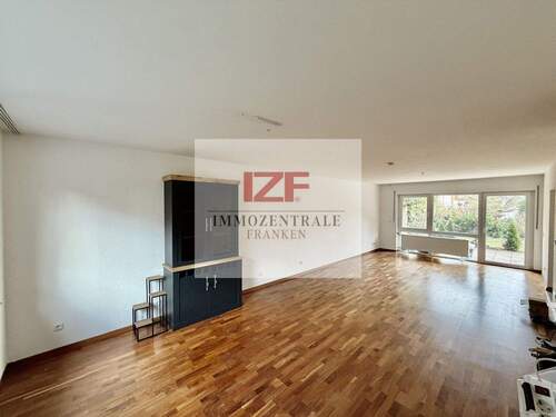 Wohnzimmer #1 - Reihenmittelhaus mit 150,00 m&sup2; in Nürnberg / Großreuth zur Miete