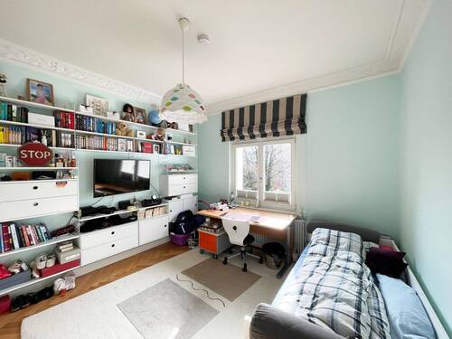 Schlafzimmer 1. OG.jpg - 