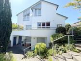 Außen - Ihr neues Zuhause: Stilvolle Doppelhaushälfte mit ELW in Bestlage von Schönaich zu verkaufen!
