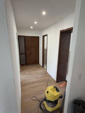 Bild 2 - 4 Zimmer Etagenwohnung zur Miete in Solingen