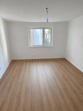 Bild 3 - 4 Zimmer Etagenwohnung in Solingen