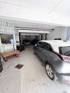 Garage - 