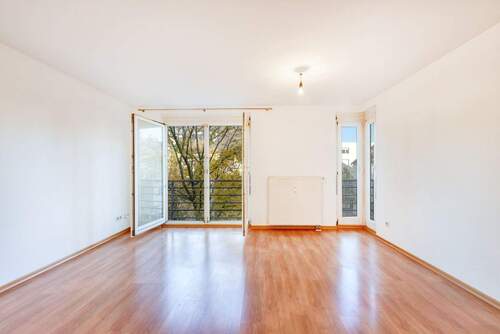 Wohnen mit frz. Blk. - 2 Zimmer Etagenwohnung zur Miete in Stuttgart