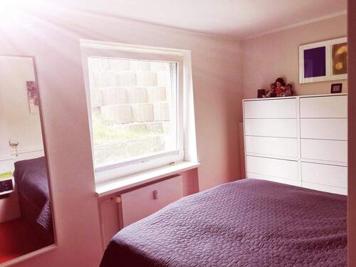Schlafzimmer mit Tageslicht - 