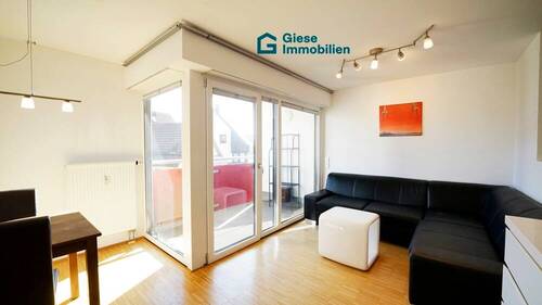 Wohnzimmer 1 - 2 Zimmer Etagenwohnung zur Miete in Stuttgart / Degerloch