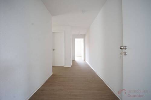 Flur - Etagenwohnung mit 84,10 m² in Emsbüren zur Miete