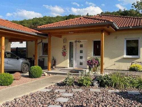 Hausansicht - 4 Zimmer Einfamilienhaus zum Kaufen in Geratal