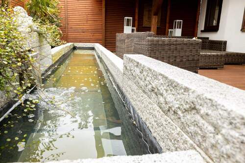 Wasserspiel auf der Terrasse - 