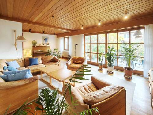 Wohnzimmer Erdgeschoss - 1 Zimmer Mehrfamilienhaus, Wohnhaus in Ludwigsburg