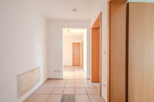 Diele - 3 Zimmer Etagenwohnung zum Kaufen in Ostrach