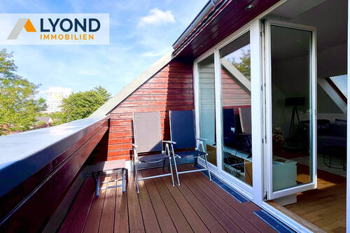 Loggia - hochwertige sanierte Dachgeschosswohnung mit toller Loggia