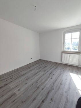 Bild 1 - Frisch renovierte 3-Zimmer-Wohnung und Keller in Magdeburg-Sudenburg