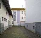Gemeinsame Hofzufahrt - 7 Zimmer Mehrfamilienhaus, Wohnhaus zum Kaufen in Elz