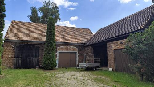 Vorderansicht Nebengebäude - 