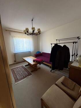 Kinderzimmer o. Büro 1. OG rechts - 