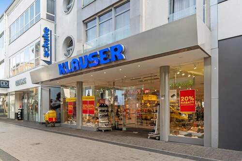 Große Schaufensterfront - 2 Zimmer Mehrfamilienhaus, Wohnhaus zum Kaufen in Krefeld