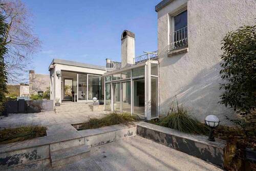 Große Terrasse mit Wintergarten und lichtdurchflutetem Wohnbereich - 1 Zimmer Einfamilienhaus in Erkrath
