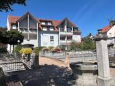 Aussen Brunnen.jpg - 2 Zimmer Etagenwohnung zum Kaufen in Kandern