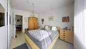 Schlafzimmer - Beispielfoto, Ausstattung und Zustand können variieren - 