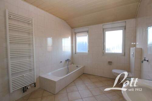 Badezimmer Dachgeschoss - 