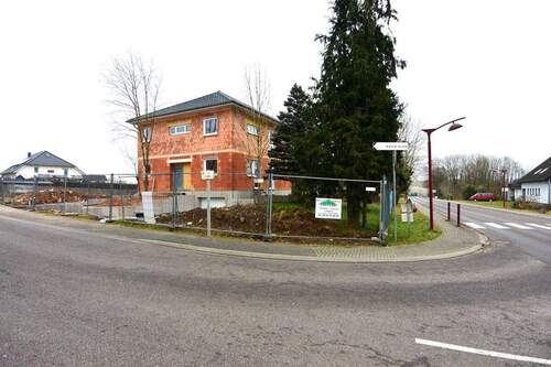 2 - 3 Zimmer Mehrfamilienhaus, Wohnhaus zum Kaufen in Villing