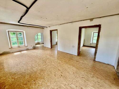 Wohnzimmer - 6 Zimmer Einfamilienhaus in Stubenberg