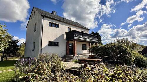 Gartenansicht - Charmantes Familiendomizil mit Garten