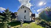 Seitenansicht links - Einfamilienhaus mit 120,50 m² in Dresden zum Kaufen