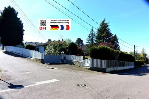 1 - Exklusives Einfamilienhaus mit Schwimmbad & Tennisplatz - Wohnjuwel in Oeting