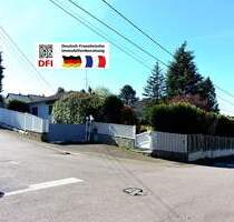 Exklusives Einfamilienhaus mit Schwimmbad & Tennisplatz - Wohnjuwel in Oeting