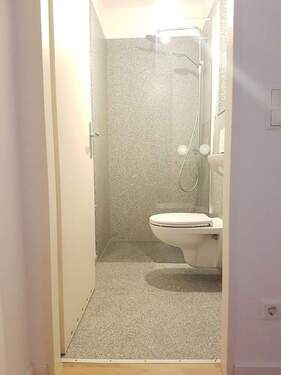 Bad 1 - 2 Zimmer Etagenwohnung zur Miete in Wolfsburg