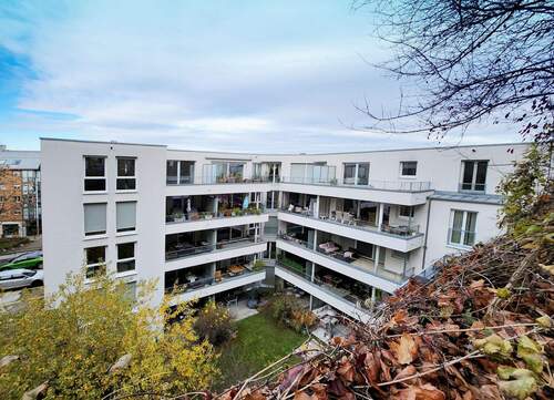 Innenhofansicht - 4 Zimmer Etagenwohnung zum Kaufen in Stuttgart