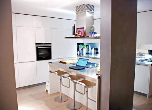 Offene Küche mit Kochinsel - 