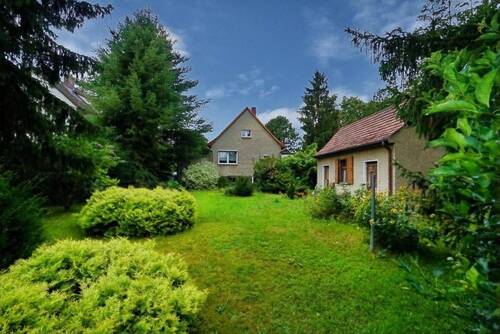 Haus vom Garten - 3 Zimmer Mehrfamilienhaus, Wohnhaus zum Kaufen in Schulzendorf